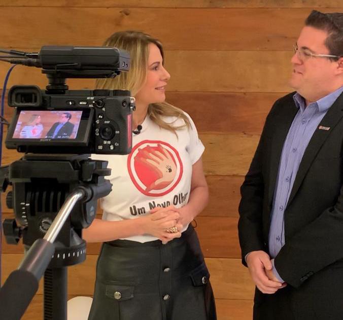 Instituto Um Novo Olhar